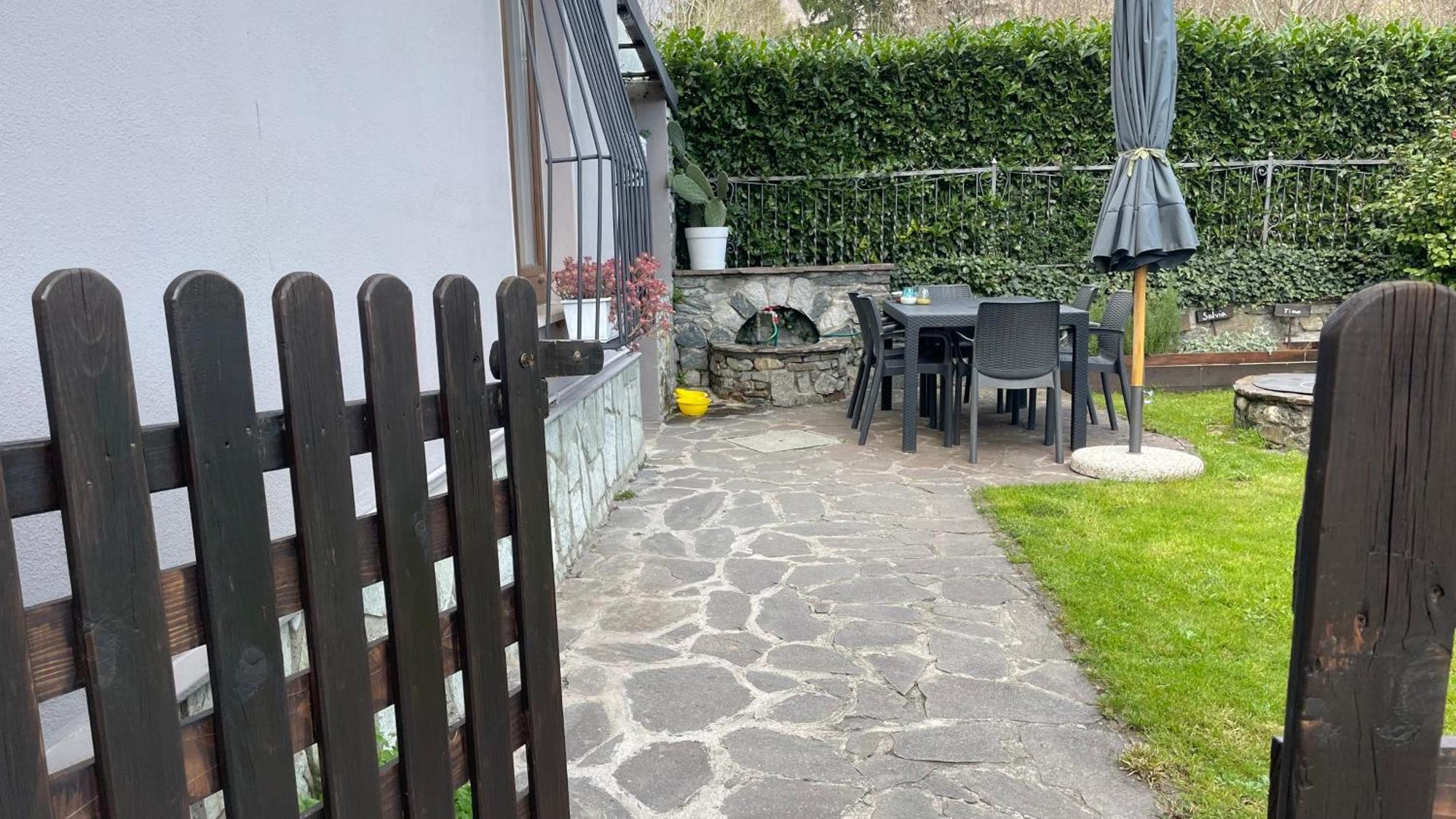 Casa Azalea Appartement Gravedona Buitenkant foto